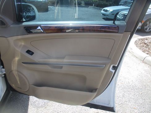 Used 2006 Mercedes-Benz ML 500 image 11
