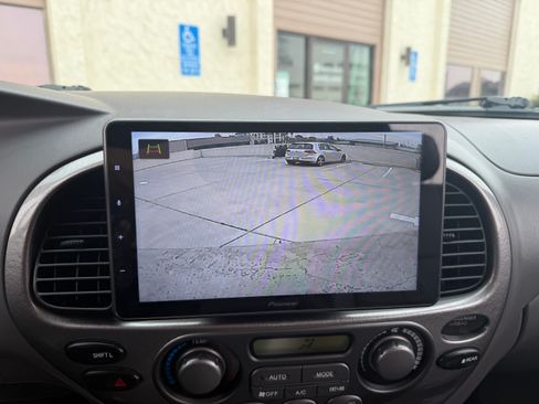 Used 2005 Toyota Sequoia Limited image 24