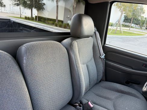 Used 2007 Chevrolet Silverado 1500 Classic W/T image 89