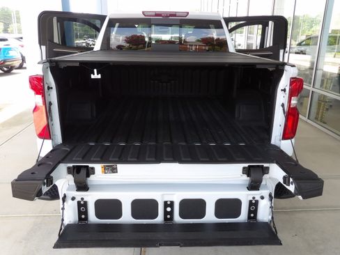 Used 2026 Chevrolet Silverado 1500 4x4 Crew Cab High Country image 20