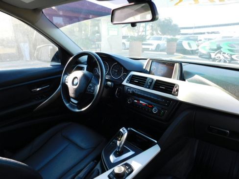 Used 2014 BMW 320i image 22