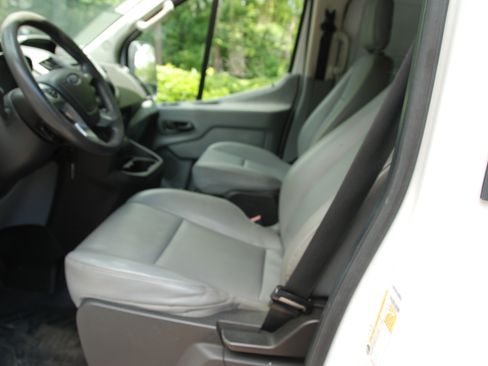 Used 2015 Ford Transit 150 image 18