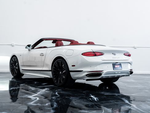Used 2025 Bentley Continental GTC Speed image 8