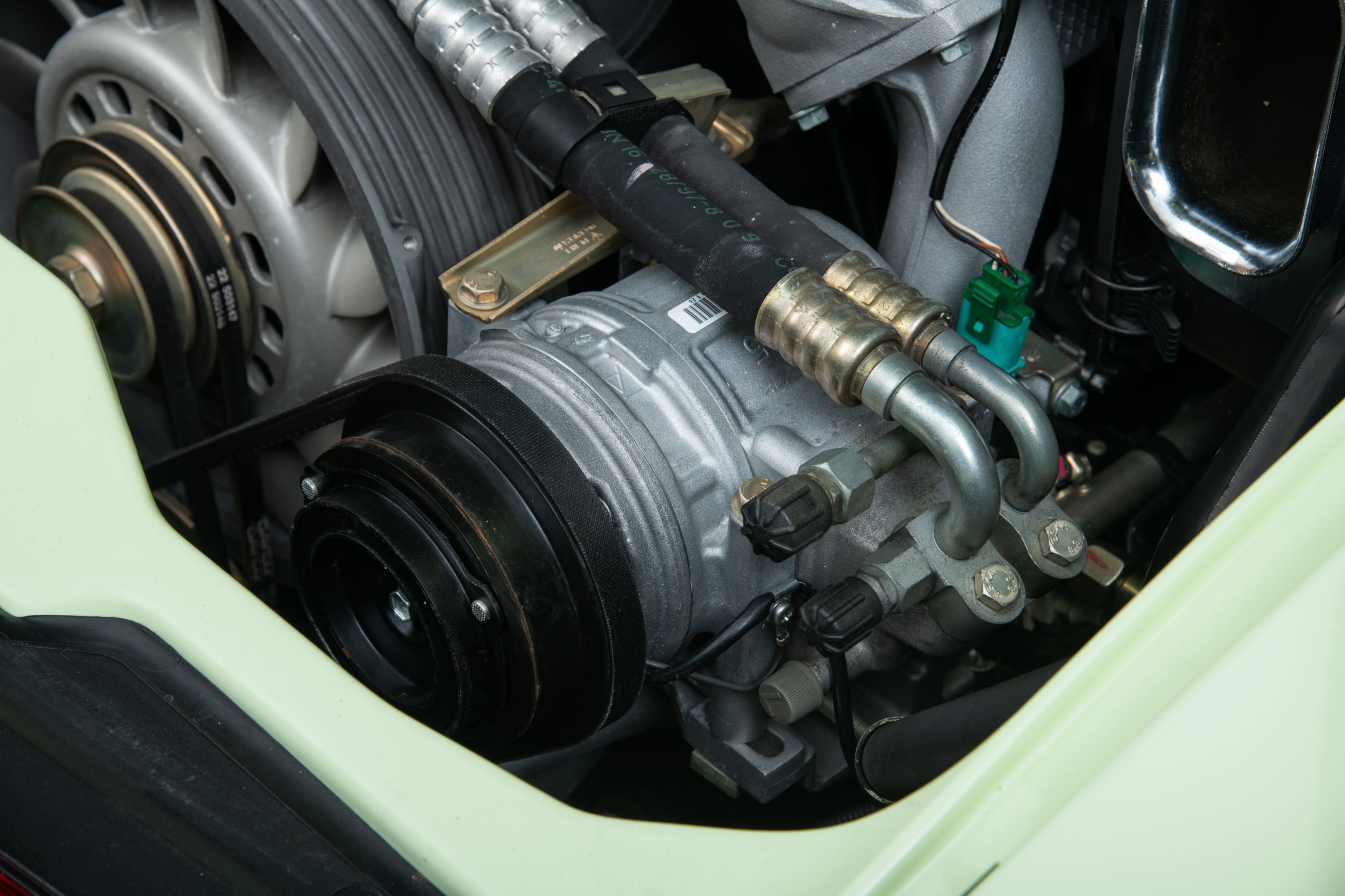 Used 1998 Porsche 911 Carrera S RWD image 75
