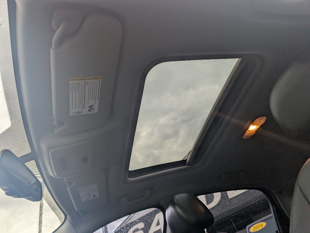 Used 2008 Chevrolet Impala LTZ FWD image 10