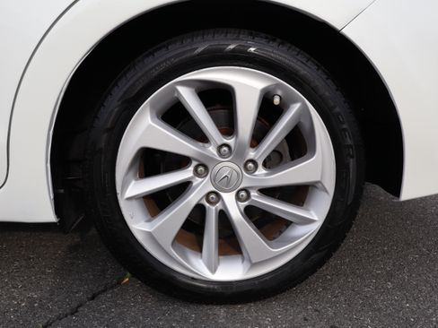 Used 2018 Acura ILX FWD image 28