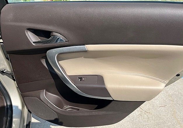 Used 2016 Buick Regal Leather FWD image 29