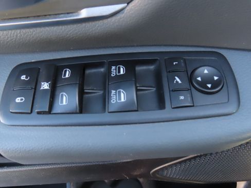 Used 2019 RAM 1500 Big Horn image 21