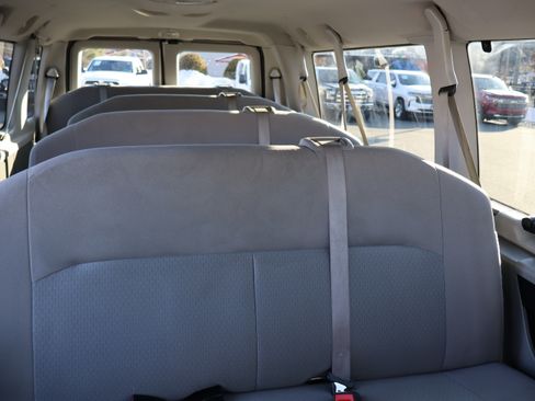 Used 2012 Ford E-350 and Econoline 350 XLT image 15