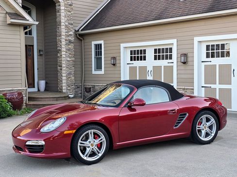 Used 2010 Porsche Boxster S RWD image 3