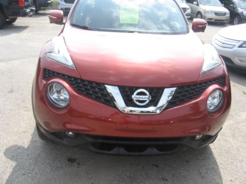 Used 2015 Nissan Juke AWD image 2