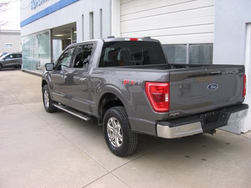Used 2022 Ford F150 XLT image 4