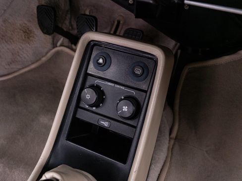 Used 1987 Porsche 911 Carrera image 69