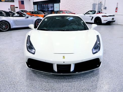 Used 2017 Ferrari 488 GTB RWD image 14