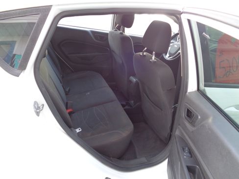 Used 2019 Ford Fiesta SE image 8