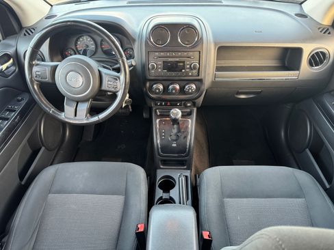 Used 2013 Jeep Compass Latitude image 16