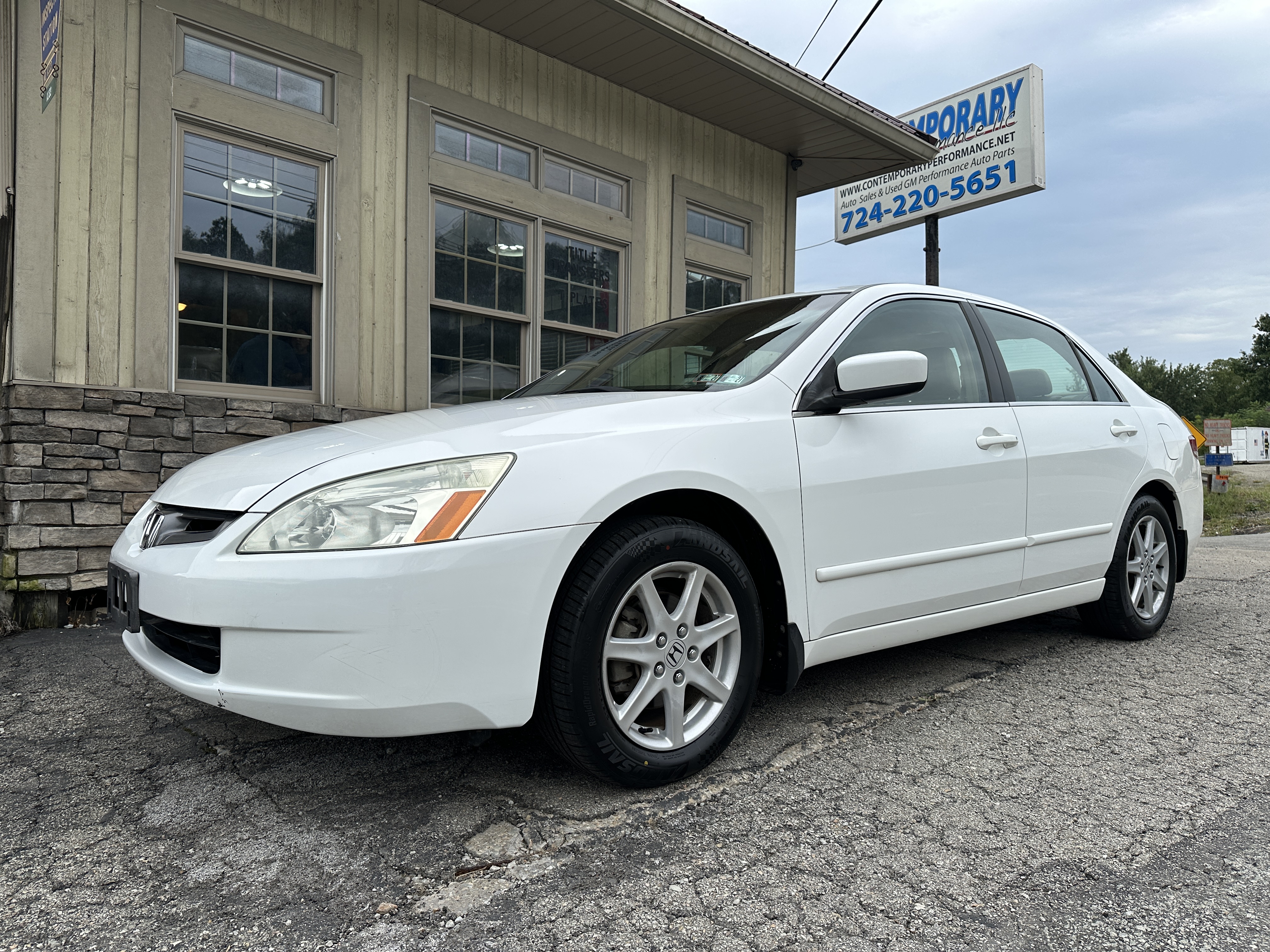 Used 2004 Honda Accord EX V6 Sedan image 1