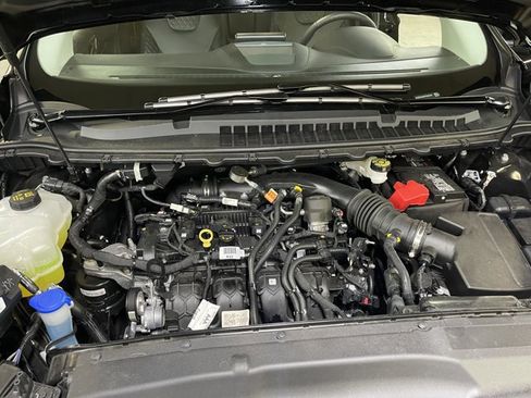 Certified 2023 Ford Edge Titanium image 9