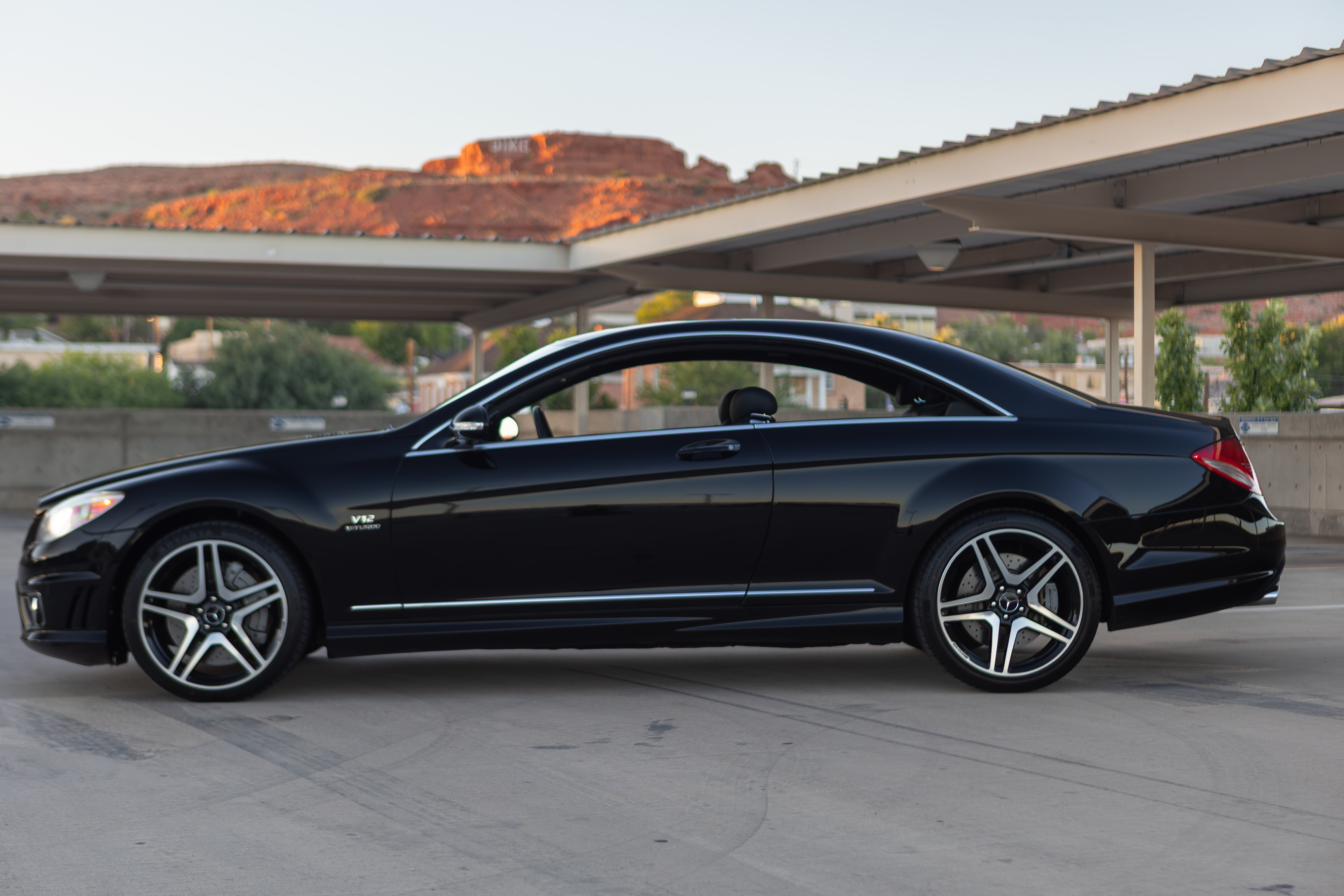 Used 2008 Mercedes-Benz CL 65 AMG image 4