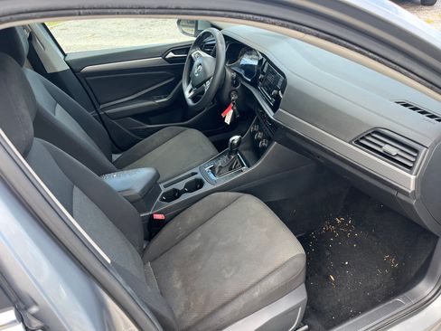 Used 2020 Volkswagen Jetta SE image 9