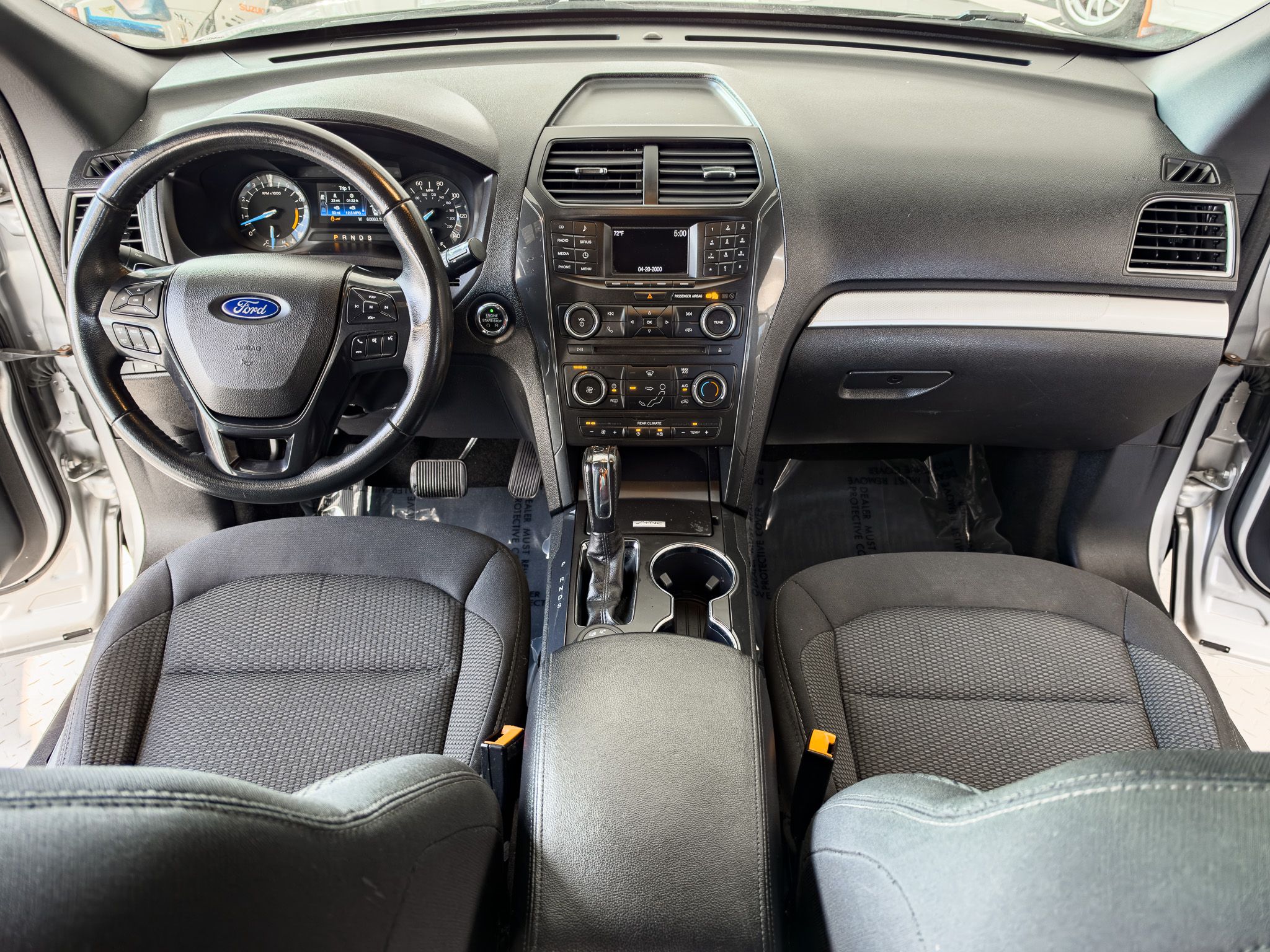 Used 2017 Ford Explorer 4WD XLT image 8