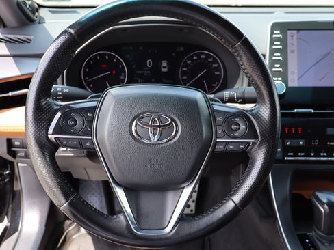 Used 2022 Toyota Avalon Touring FWD image 21