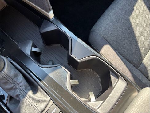 Used 2025 Toyota Camry LE image 29