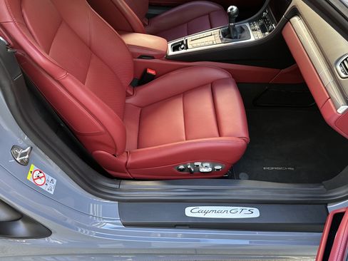 Used 2024 Porsche 718 Cayman GTS image 43