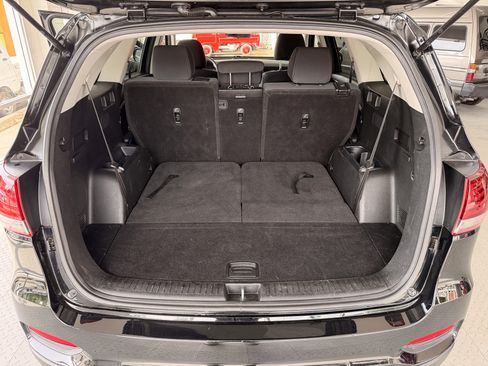 Used 2019 Kia Sorento FWD image 17