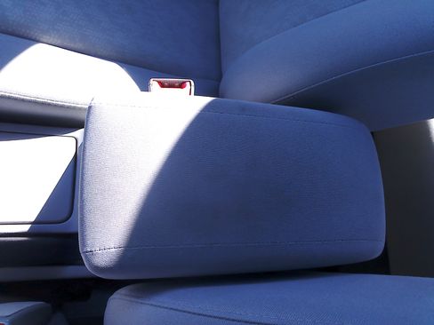 Used 2010 Hyundai Elantra SE image 22
