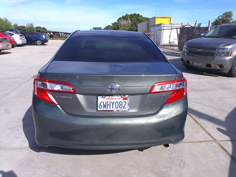 Used 2012 Toyota Camry LE image 6