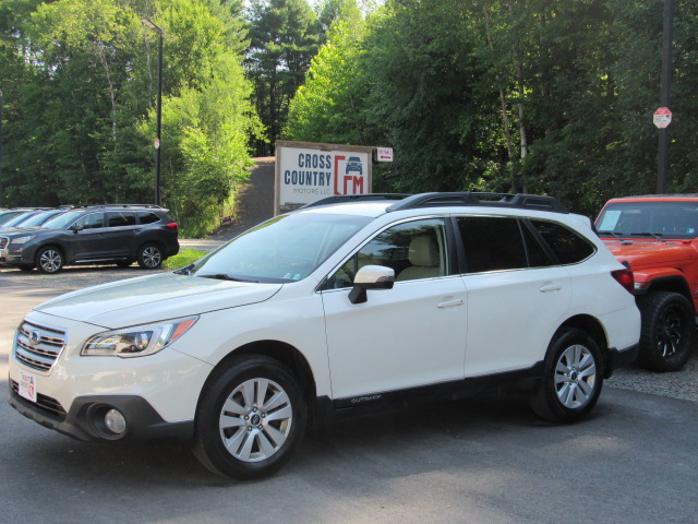 Used 2015 Subaru Outback 2.5i Premium AWD/4WD image 2