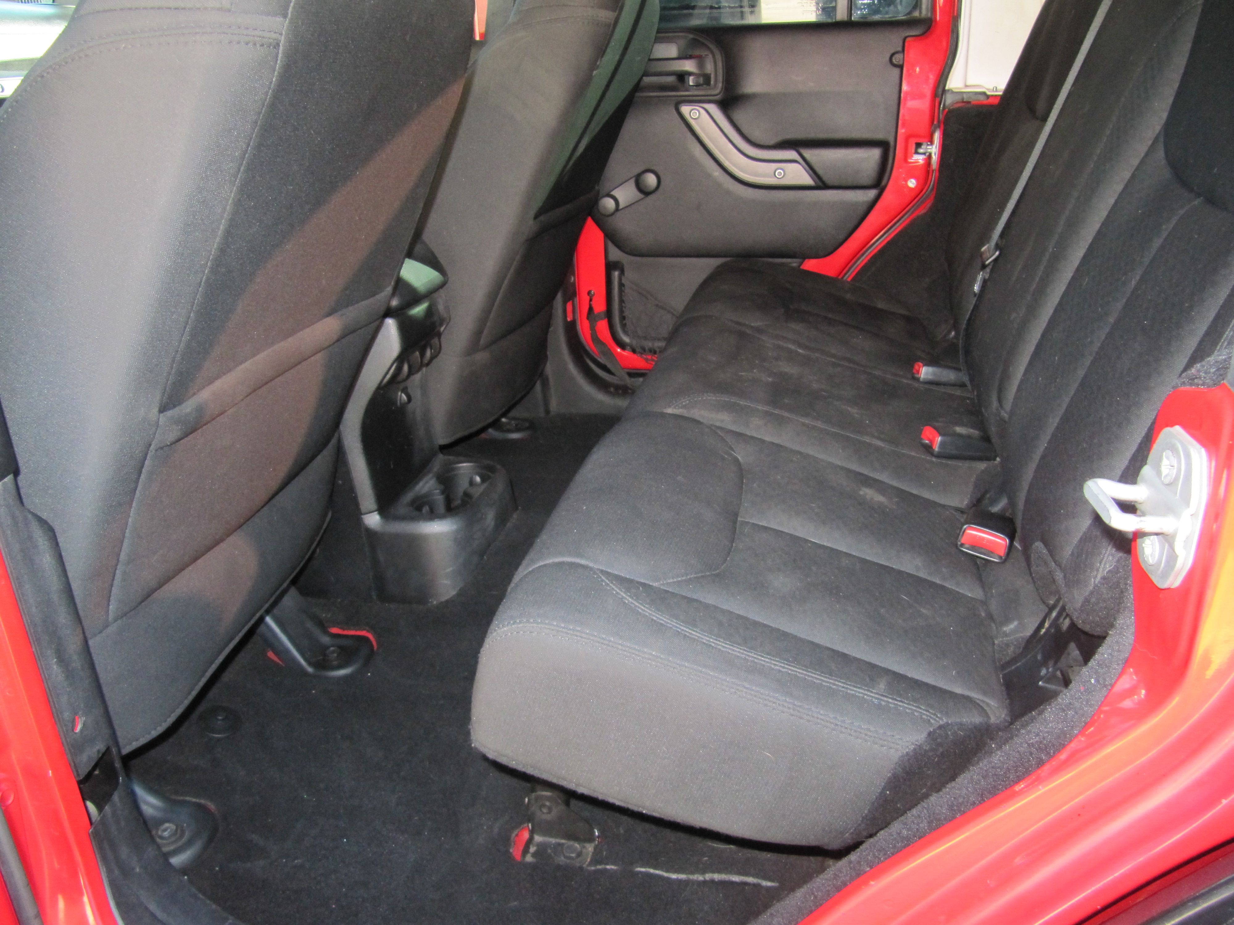 Used 2015 Jeep Wrangler Unlimited Willys Wheeler AWD/4WD image 10