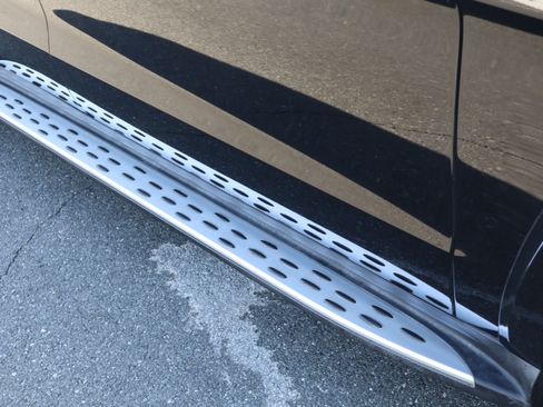 Used 2015 Mercedes-Benz GL 550 image 11