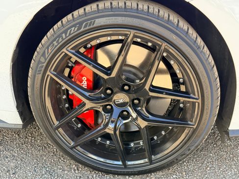 Used 2024 Ford Mustang GT Premium image 7