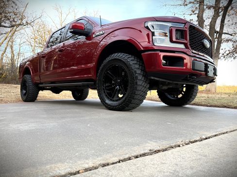 Used 2018 Ford F150 Lariat image 9