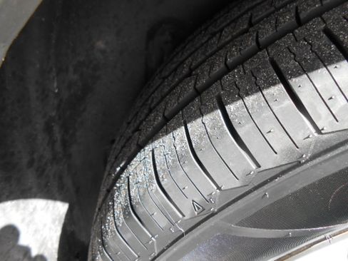 Used 2007 Buick LaCrosse CX FWD image 25