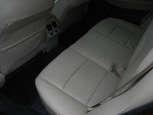 Used 2017 Subaru Outback 2.5i Limited image 7