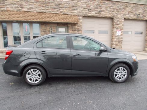 Used 2017 Chevrolet Sonic LS image 4