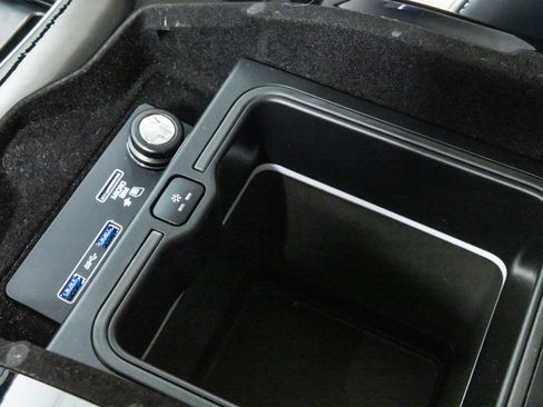 Used 2021 Land Rover Range Rover P525 Westminster Edition LWB image 37