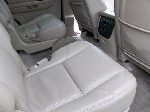 Used 2012 GMC Yukon Denali image 14