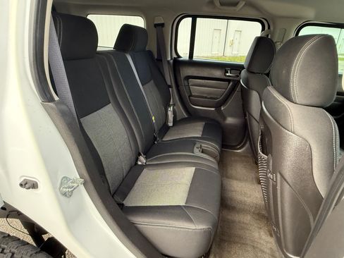 Used 2006 HUMMER H3 image 16