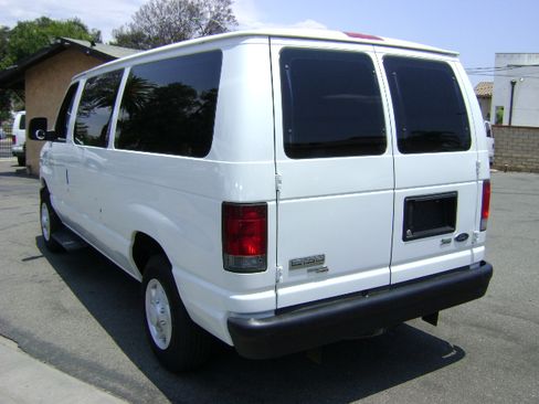 Used 2009 Ford E-150 and Econoline 150 image 7