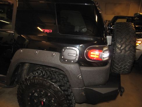 Used 2007 Toyota FJ Cruiser image 8