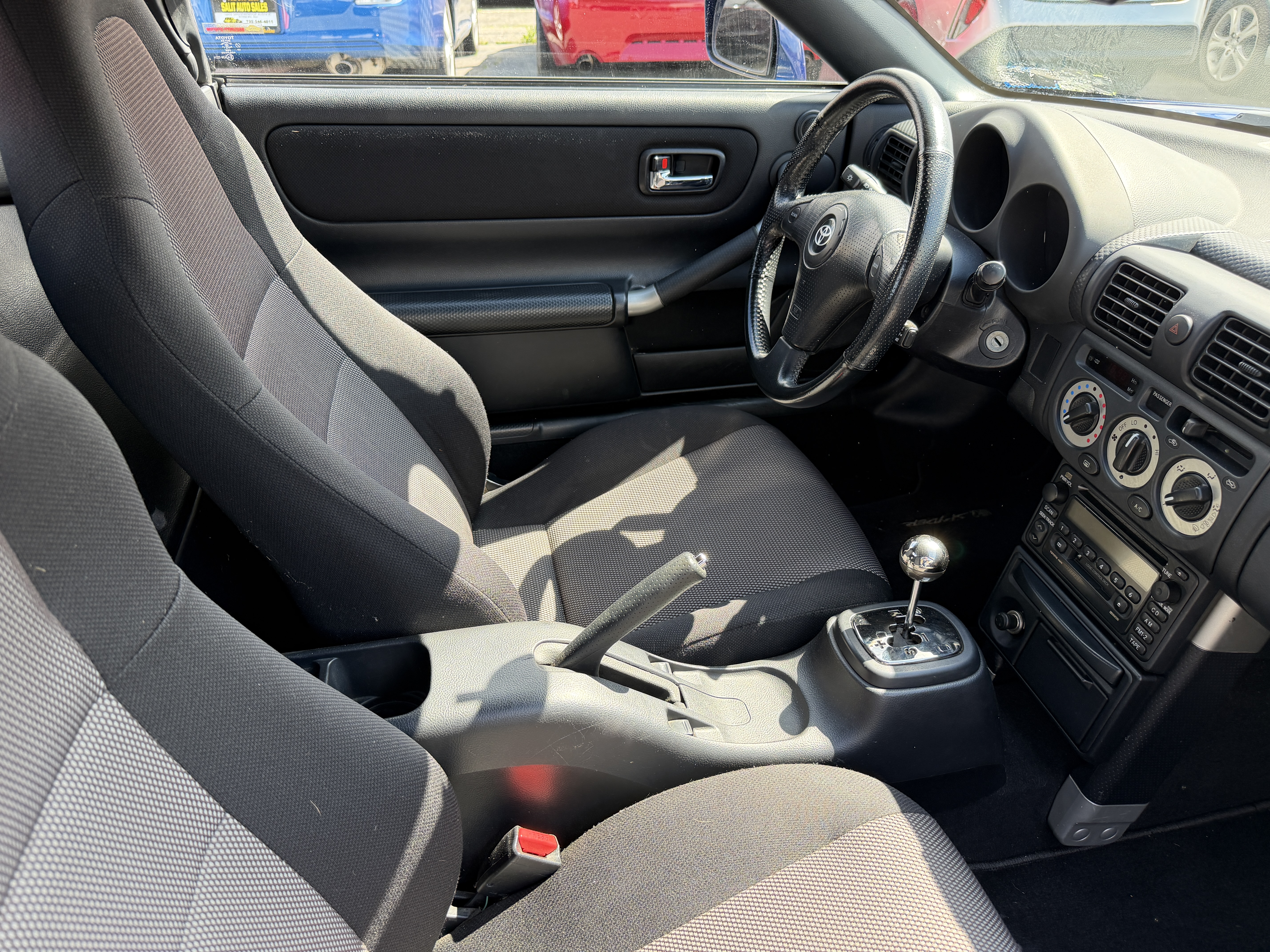 Used 2002 Toyota MR2 Spyder UNAVAIL RWD image 14