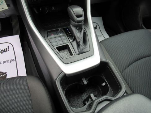 Used 2023 Toyota RAV4 LE image 14