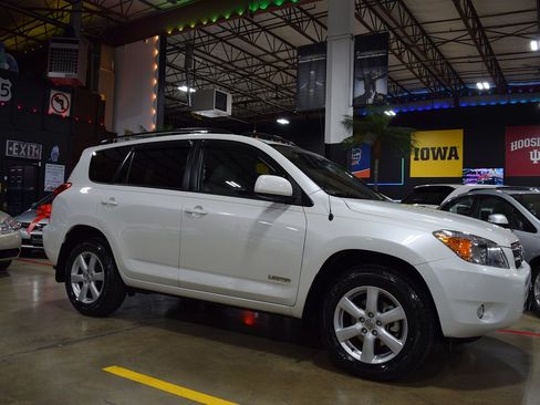 Used 2008 Toyota RAV4 Limited image 13