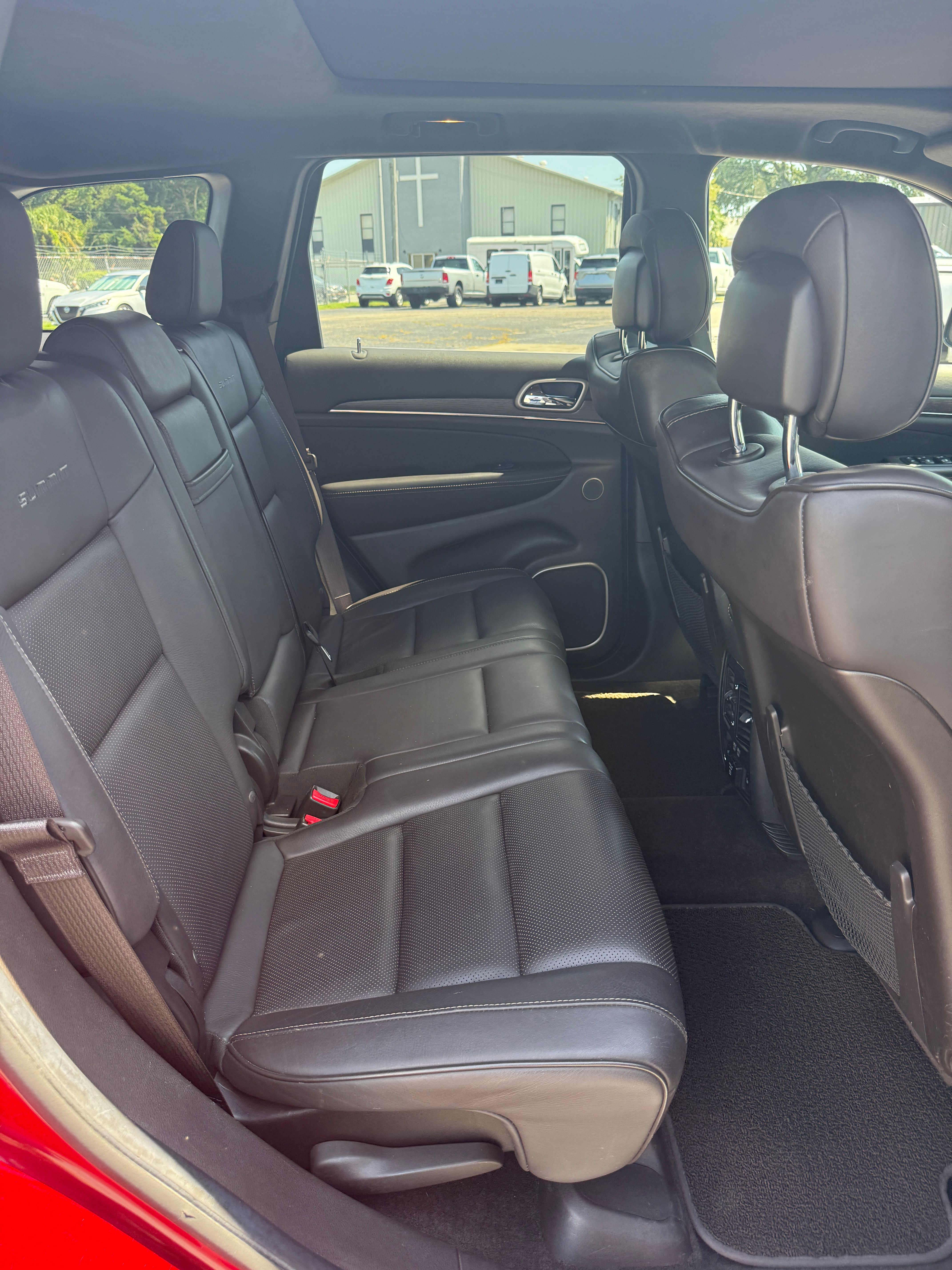 Used 2014 Jeep Grand Cherokee 4WD Summit image 17