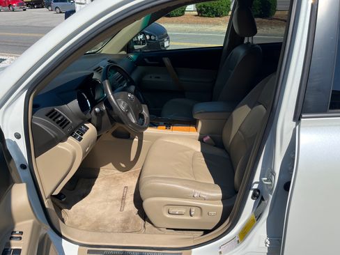 Used 2008 Toyota Highlander 4WD Hybrid image 12