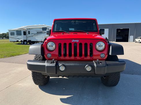 Used 2017 Jeep Wrangler 4WD Unlimited Sport image 16
